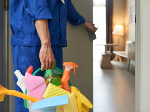 Tim Cleaning Service Profesional